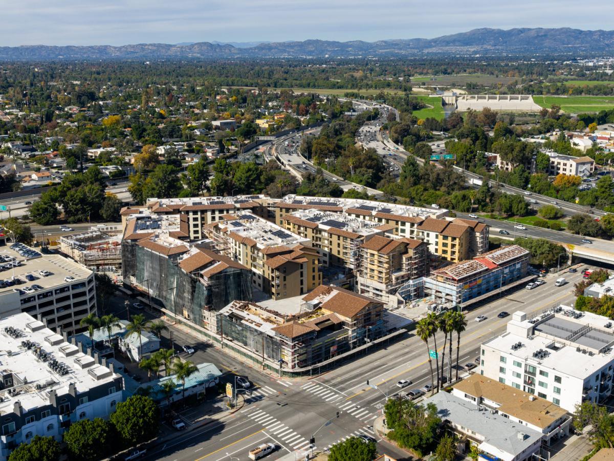 4827 Sepulveda Blvd by Hunter